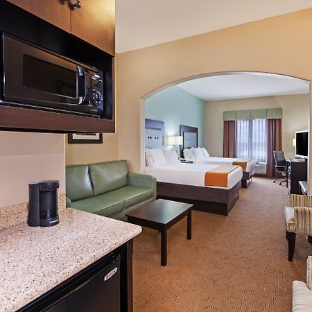 Holiday Inn Express & Suites Victoria, An Ihg Hotel Экстерьер фото