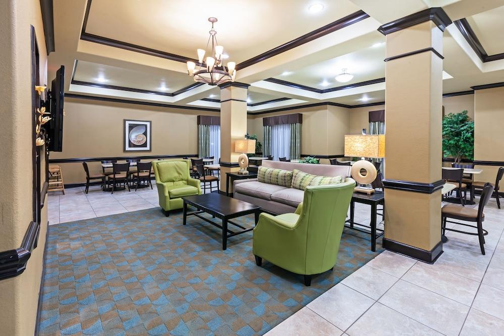 Holiday Inn Express & Suites Victoria, An Ihg Hotel Экстерьер фото